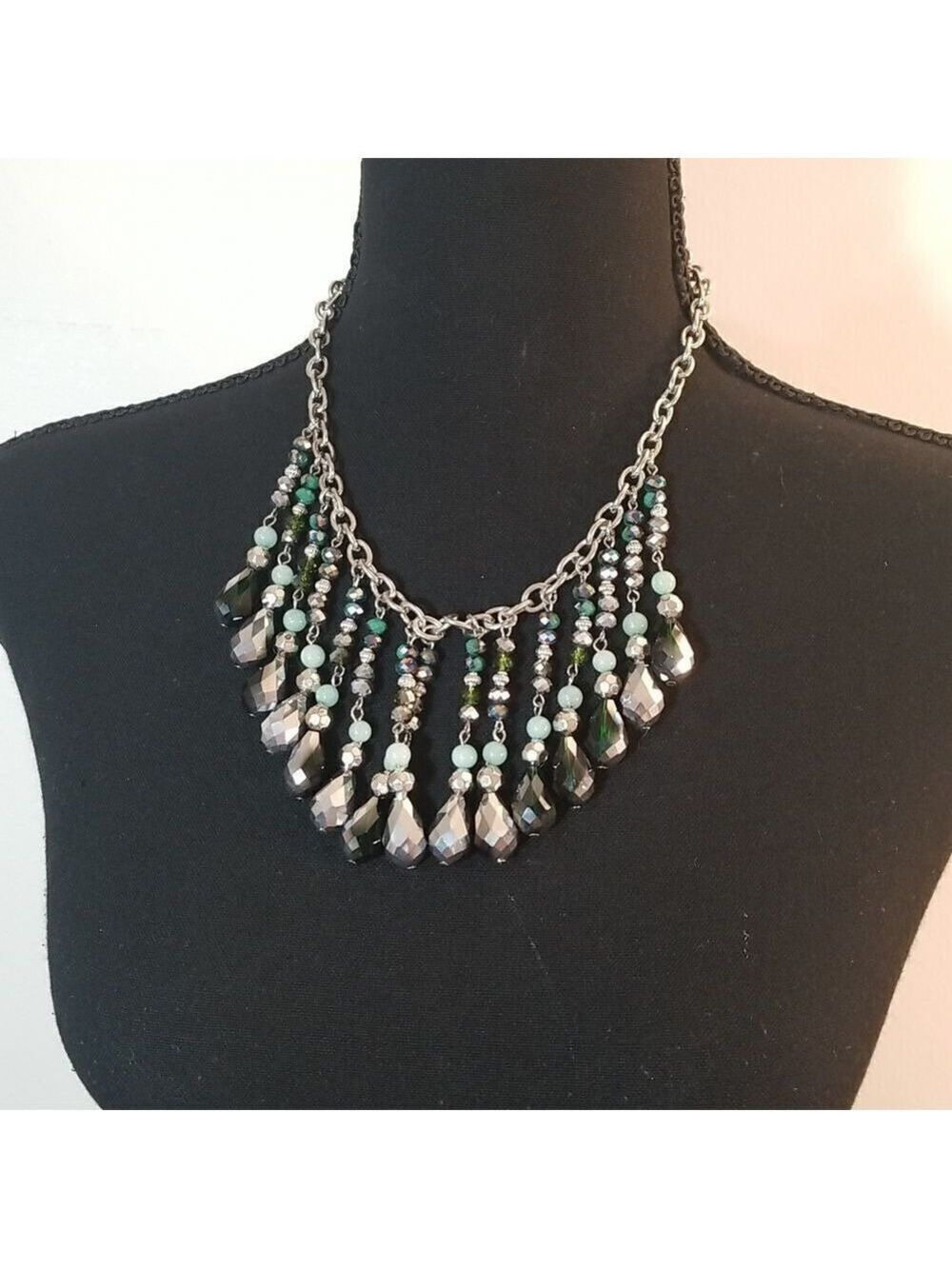 Fashion Jewelry | Silver And Green Necklace | J1-2